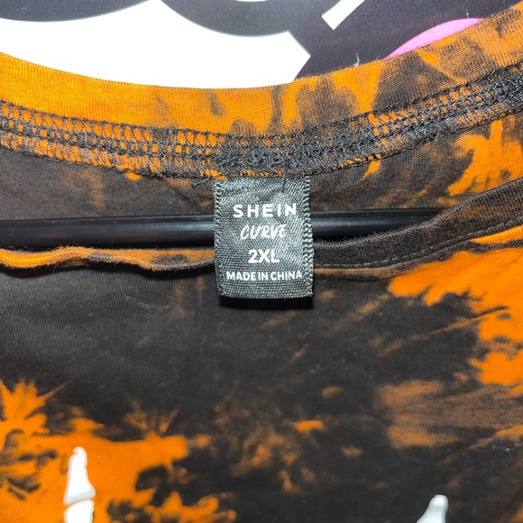 Tie Dye Rock Crop - Picture 3 of 3